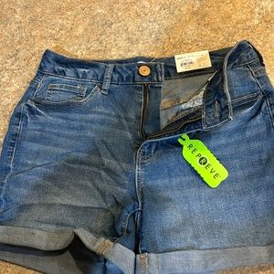 NWT SO Good For Life Curvy Midi High Rise Denim Jean Shorts